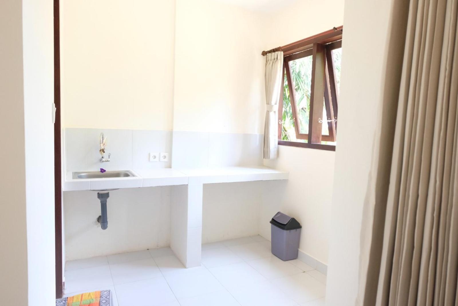 Ary House Gasthof 2*