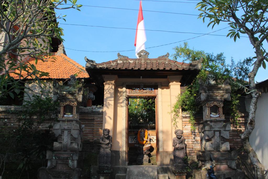 Ary House Gasthof